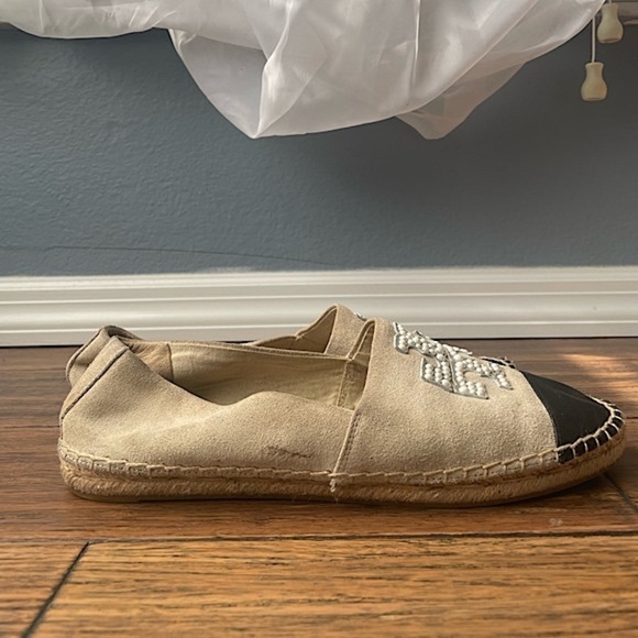 Tory Burch pearl espadrilles cap toe flats leather and suede espadrilles - Picture 6 of 10